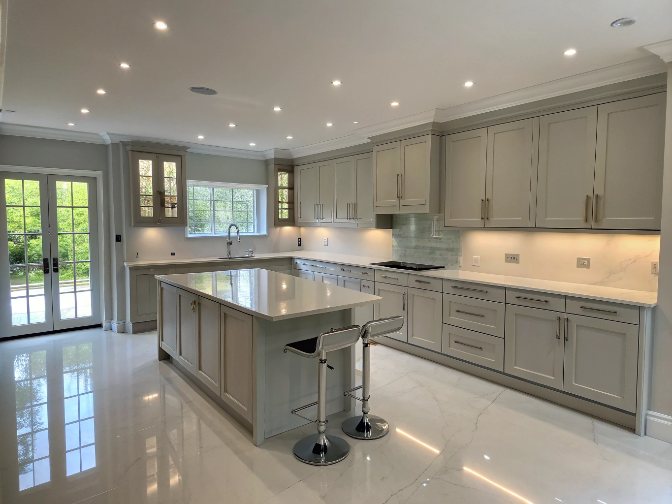 White shaker style kitchen cabinets